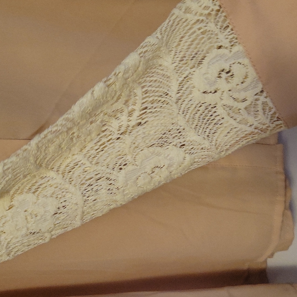 Lace blouse - Picture 5 of 6